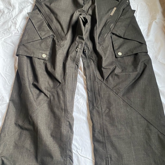 Snowpants - Picture 1 of 5